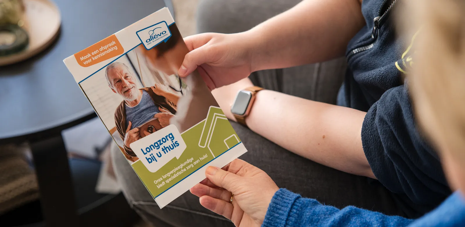 samen de flyer longzorg aan huis lezen specialistische zorg
