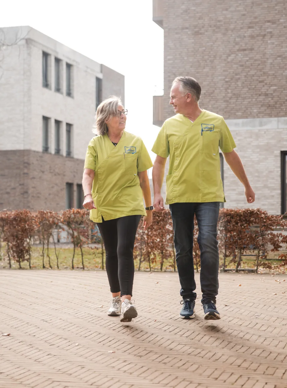 collega's Allévo naar locatie