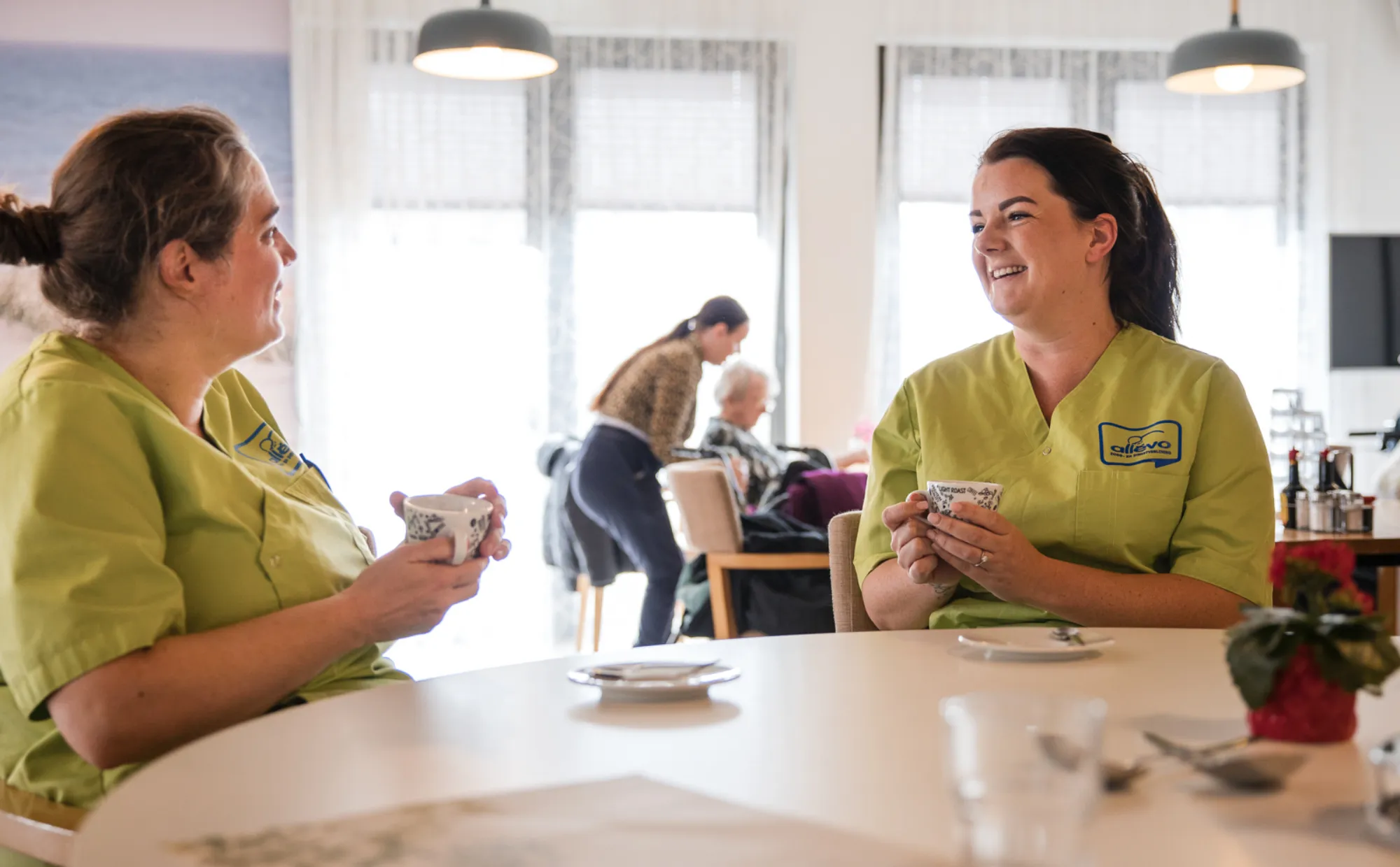 collega's duinen van haamstede drinken koffie