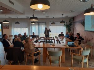 Burgemeester en wethouders op werkbezoek bij de Duinen van Haamstede